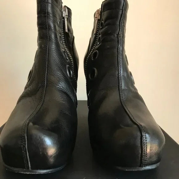 Rick Owens 'Spike' bootie with grommets - Picture 3 of 16